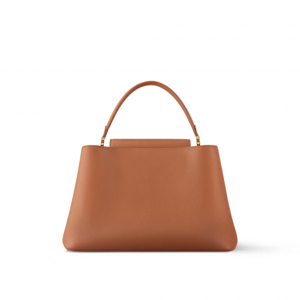Luxurious Capucines GM Souple Handbag