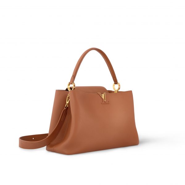 Luxurious Capucines GM Souple Handbag