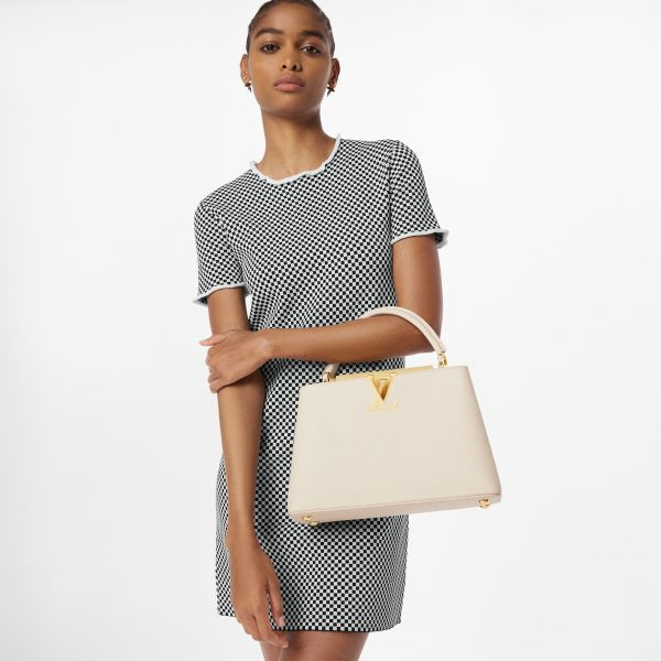 Louis Vuitton Capucines MM Cream Handbag