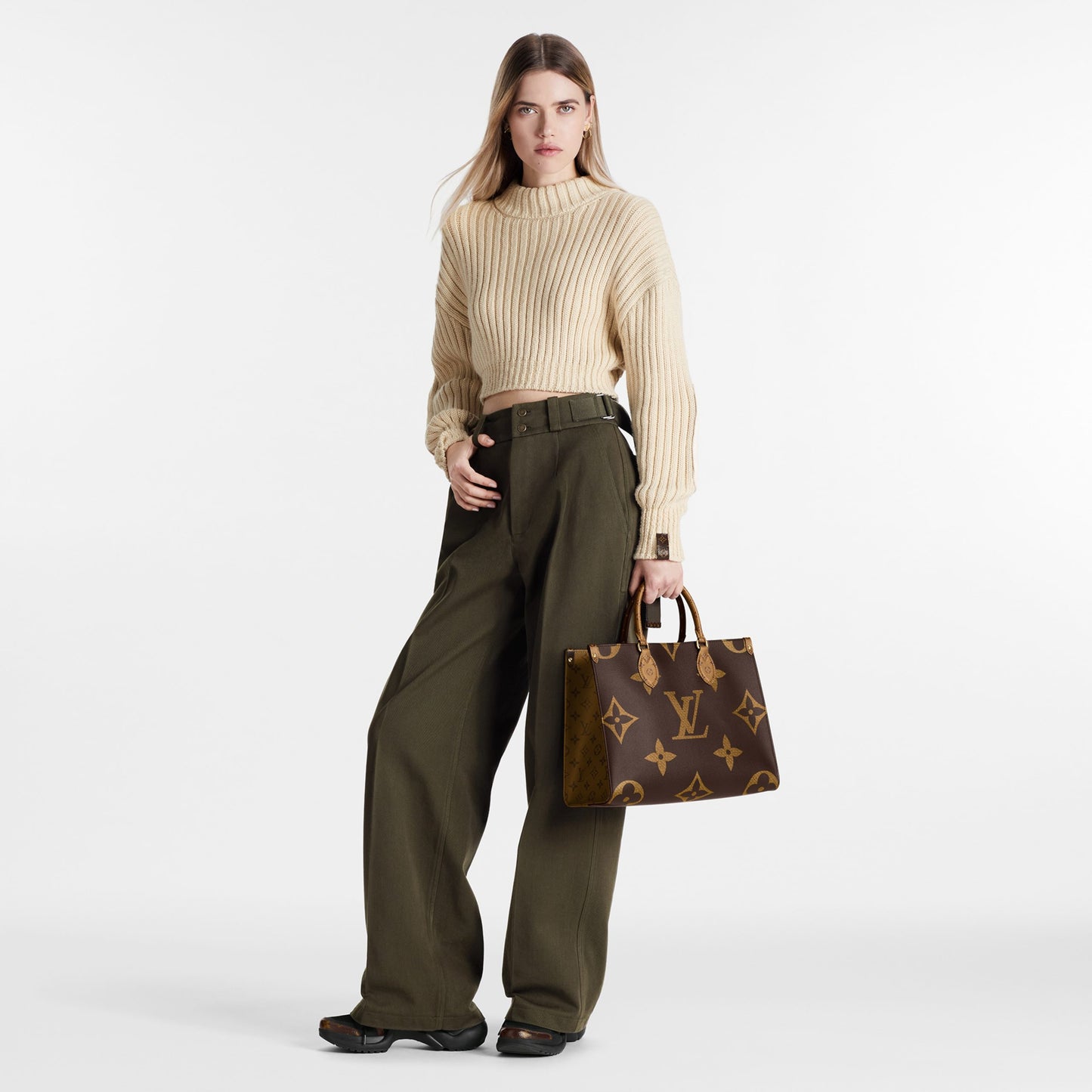 Louis Vuitton OnTheGo MM