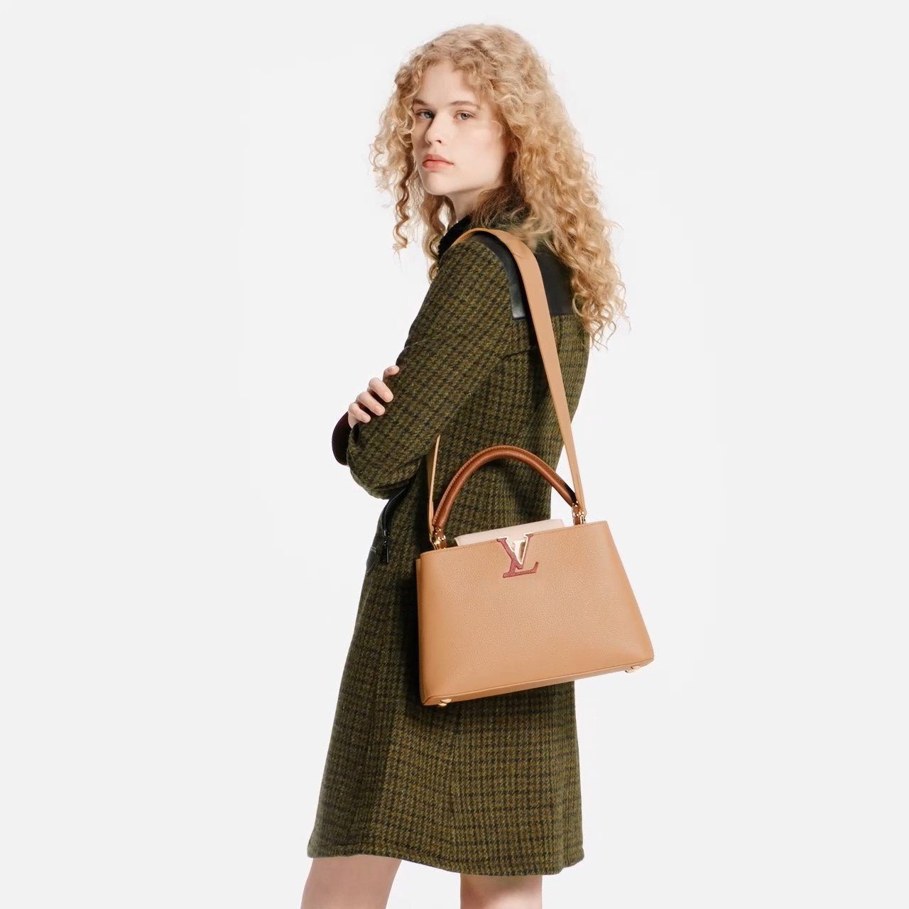 Louis Vuitton Capucines PM