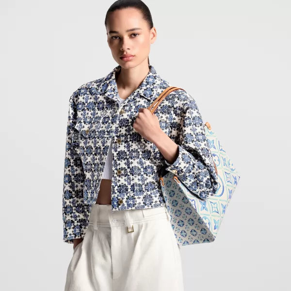 Louis Vuitton Lagoon Blue OnTheGo MM