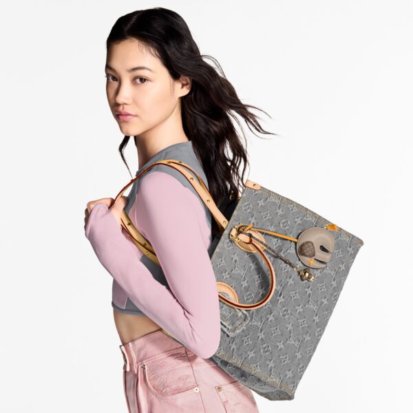 Louis Vuitton OnTheGo MM Washed Gray