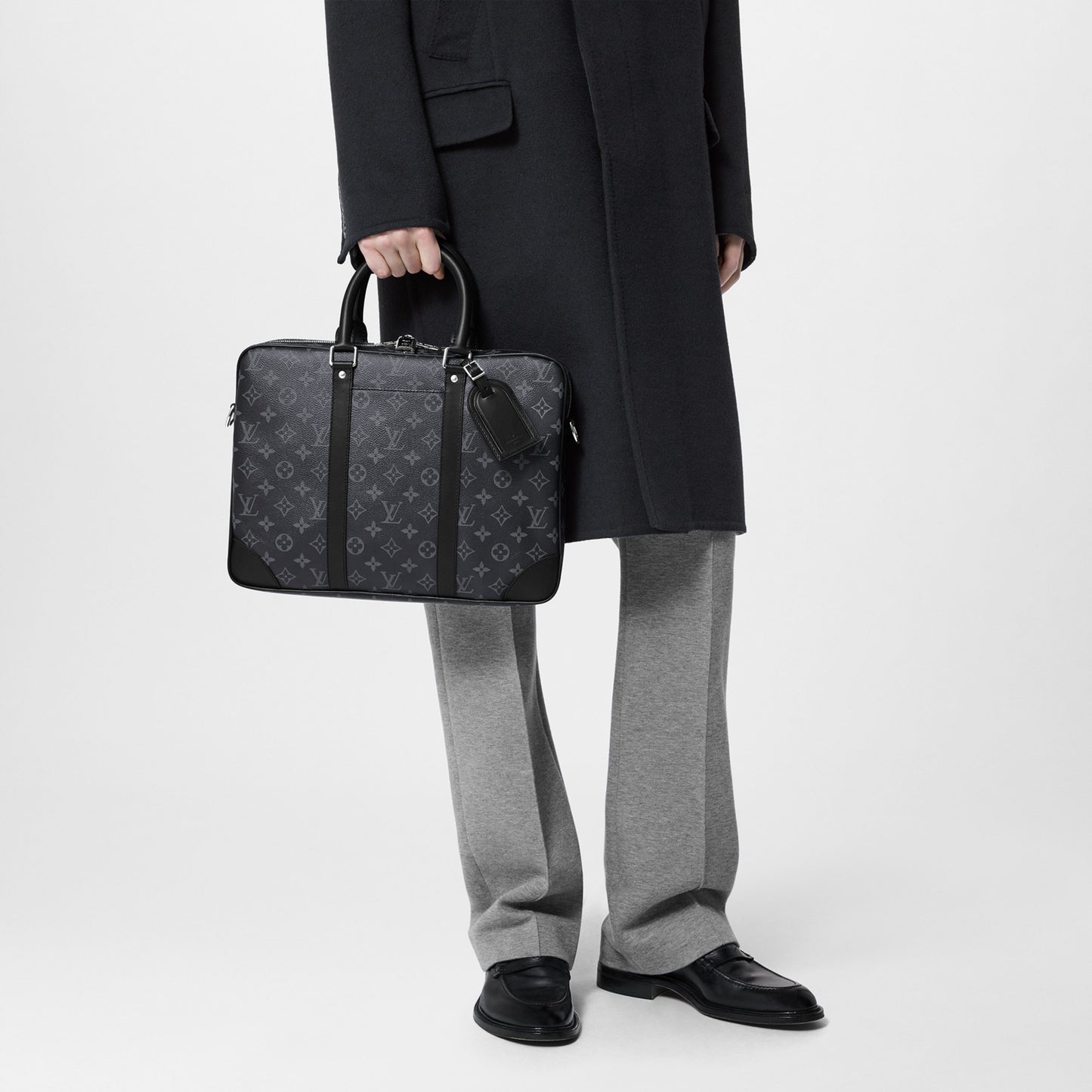 Louis Vuitton Porte Documents Voyage PM