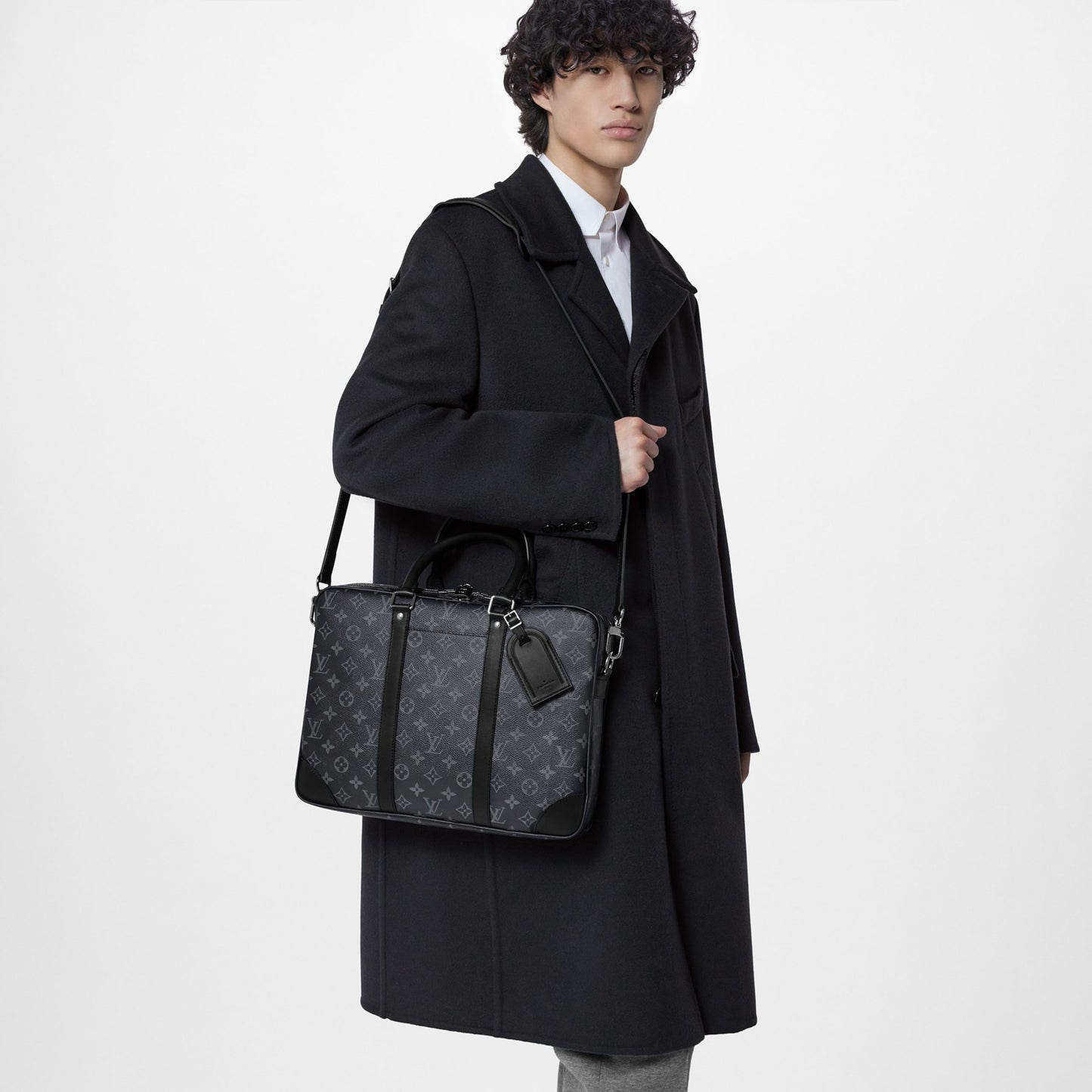 Louis Vuitton Porte Documents Voyage PM