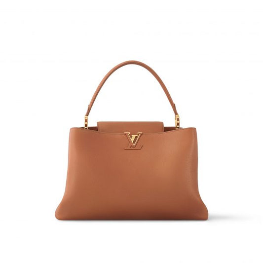 Luxurious Capucines GM Souple Handbag