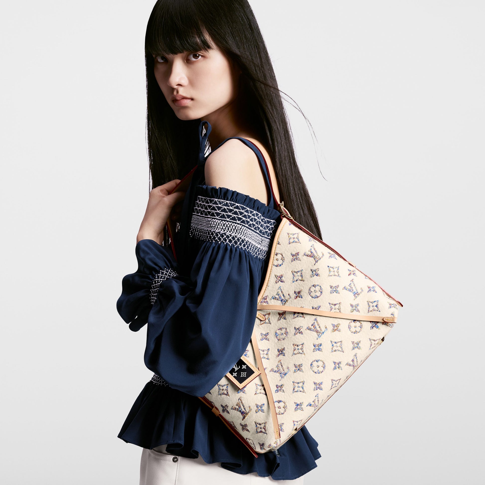 Louis Vuitton Beige Carry All PM