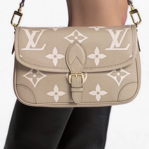Louis Vuitton Diane Tourterelle Beige Cream Handbag