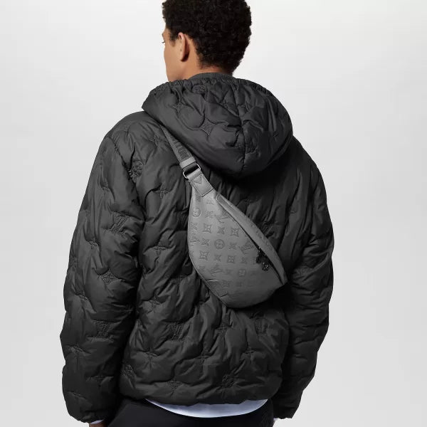 Louis Vuitton Anthracite Gray M46108 Discovery Bumbag