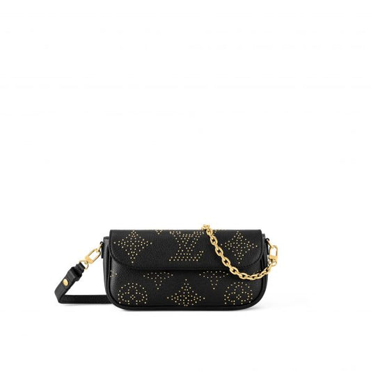 Louis Vuitton M82653 Wallet Chain